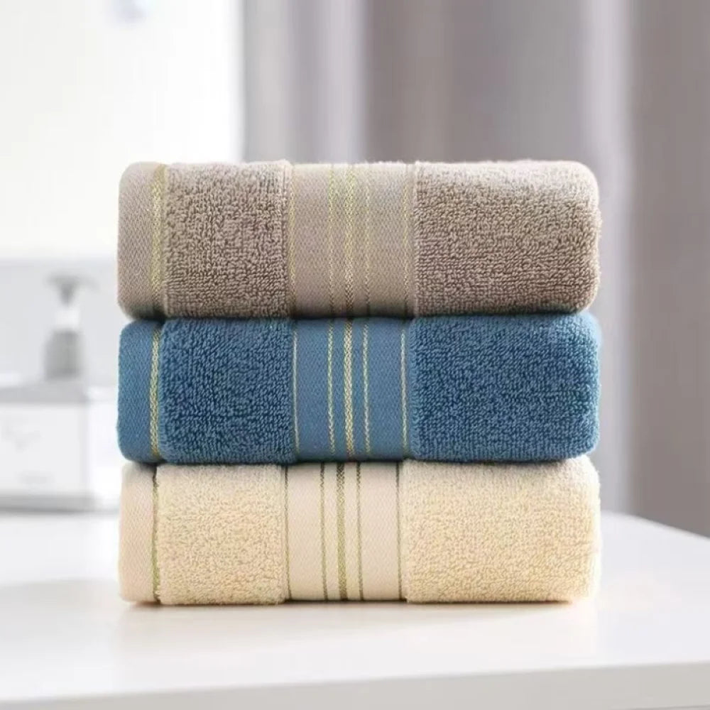 100% Cotton Towels with Gold Thread Decoration